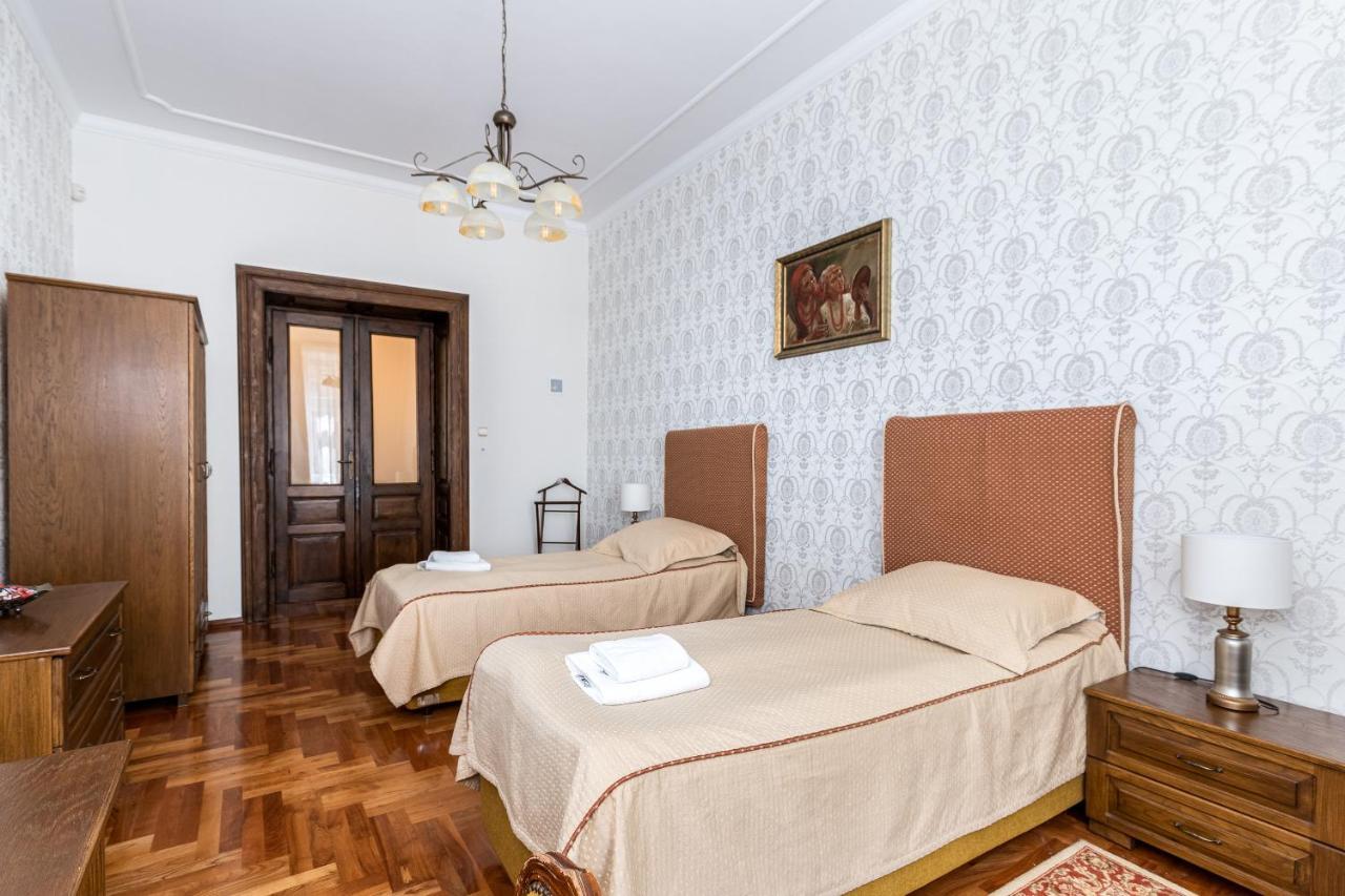Best Location To Explore Krakow Spacious 105M2 ภายนอก รูปภาพ