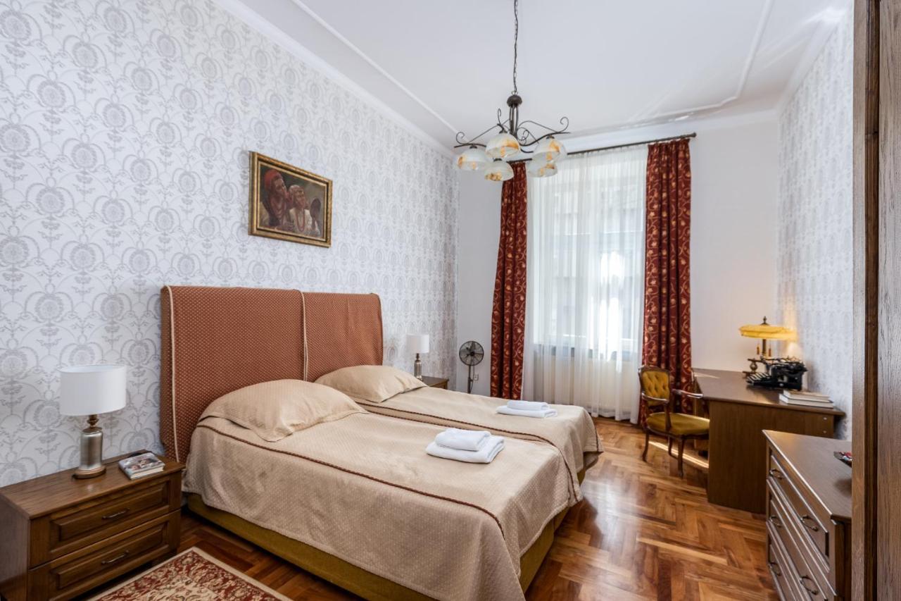 Best Location To Explore Krakow Spacious 105M2 ภายนอก รูปภาพ